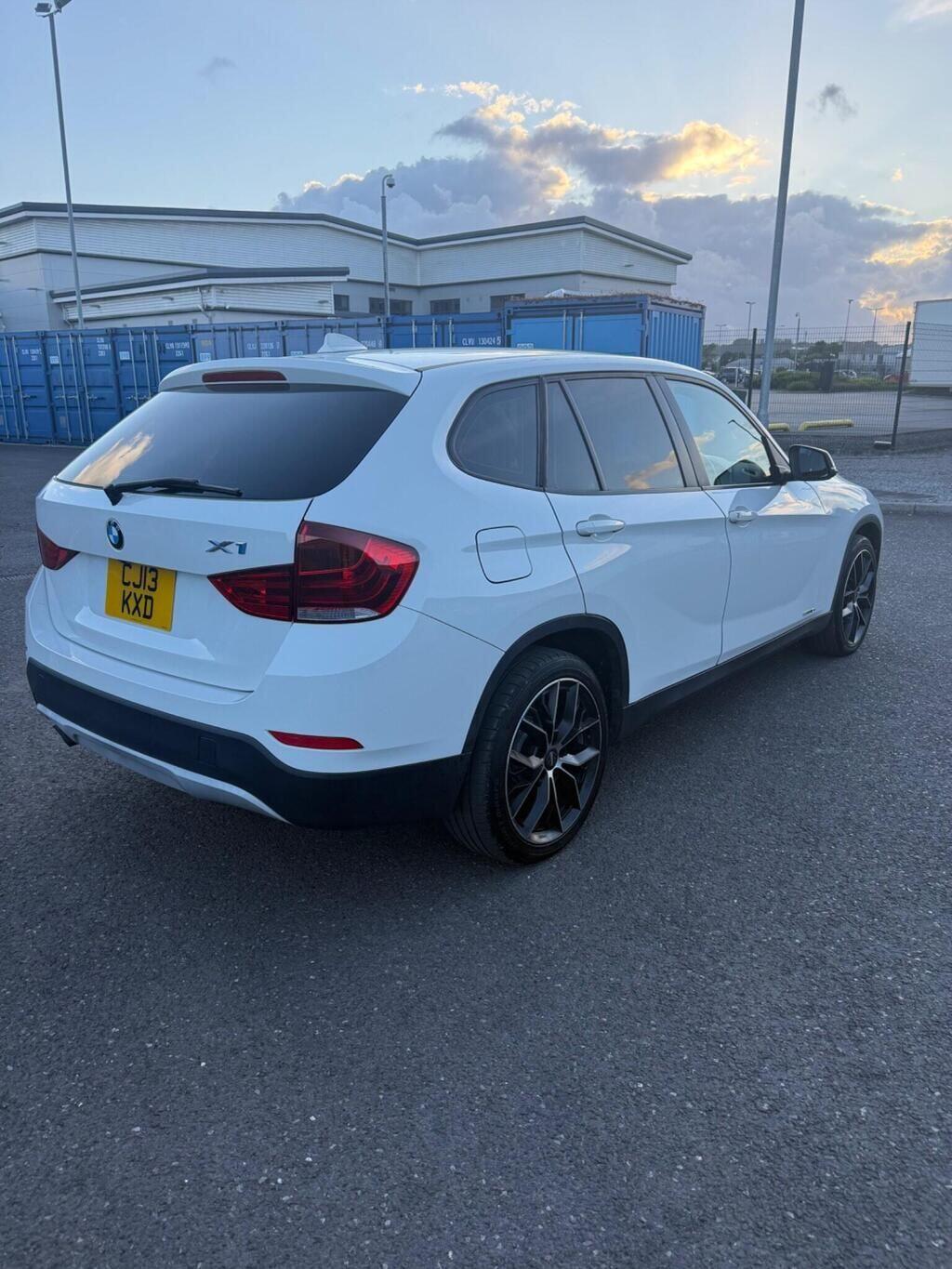 2013 BMW X1 view 3
