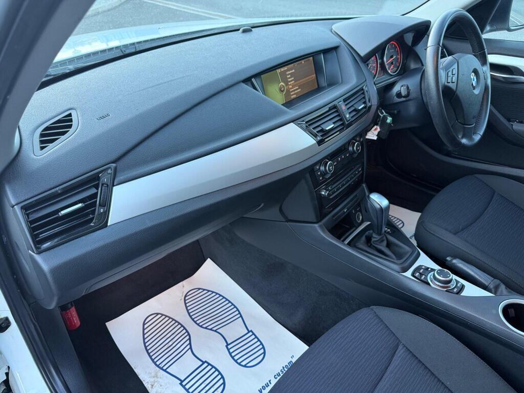 2013 BMW X1 view 5