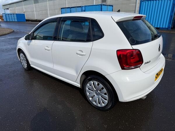 Volkswagen Polo view 6