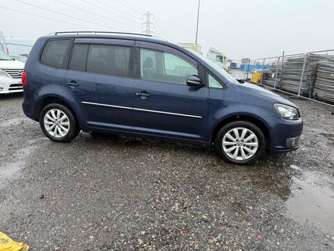 Mercedes-Benz B180 7G-DCT view 2