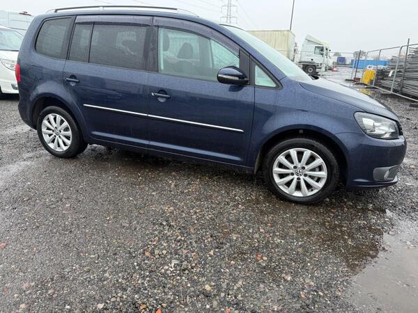 Mercedes-Benz B180 7G-DCT view 6