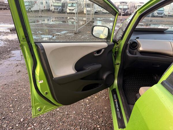 Honda Fit view 6