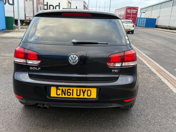 Volkswagen Golf (2012, 59,122 miles) view 3